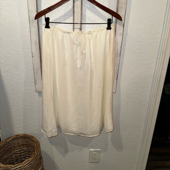 Princess Poly NEW Delvi Midi Skirt in Ivory Tie Waist Size 10 - Picture 4 of 6